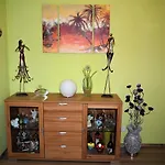 Messe Zimmer In Geteilter Wohnung
